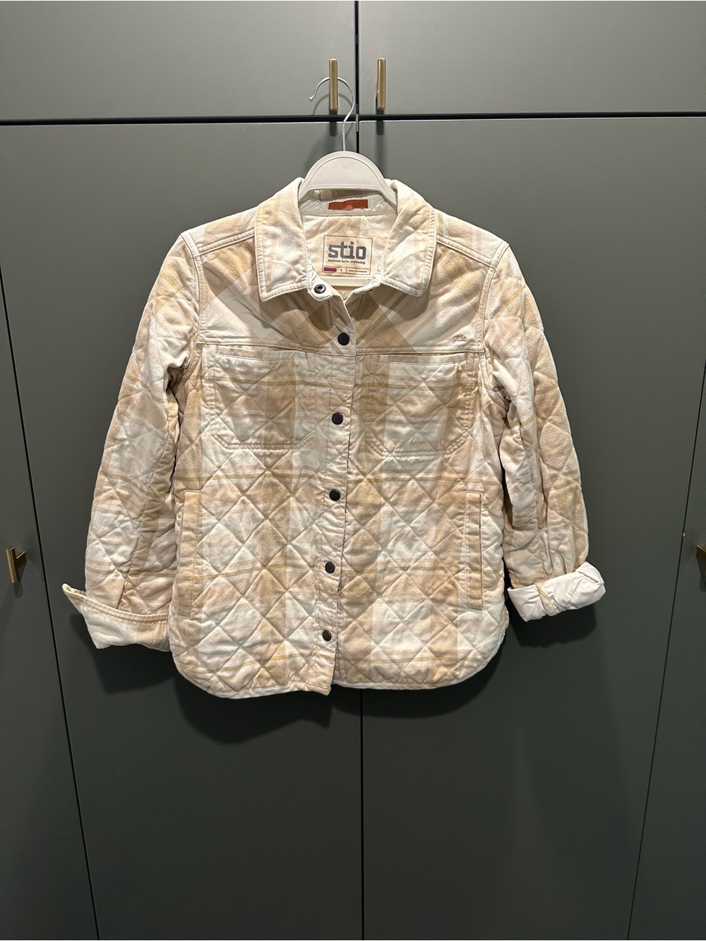 Women Stio Buckhorn insulated snap shirt